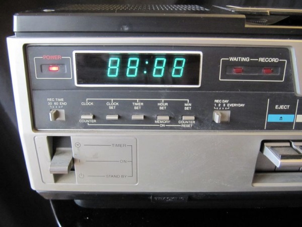 Betamax Europhon EVR-101 Uhr